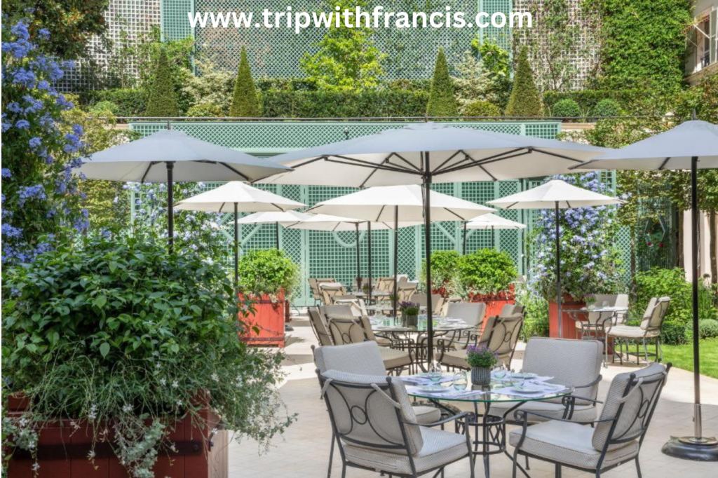 Hotel Le Bristol Paris - photo - @tripwithfrancis